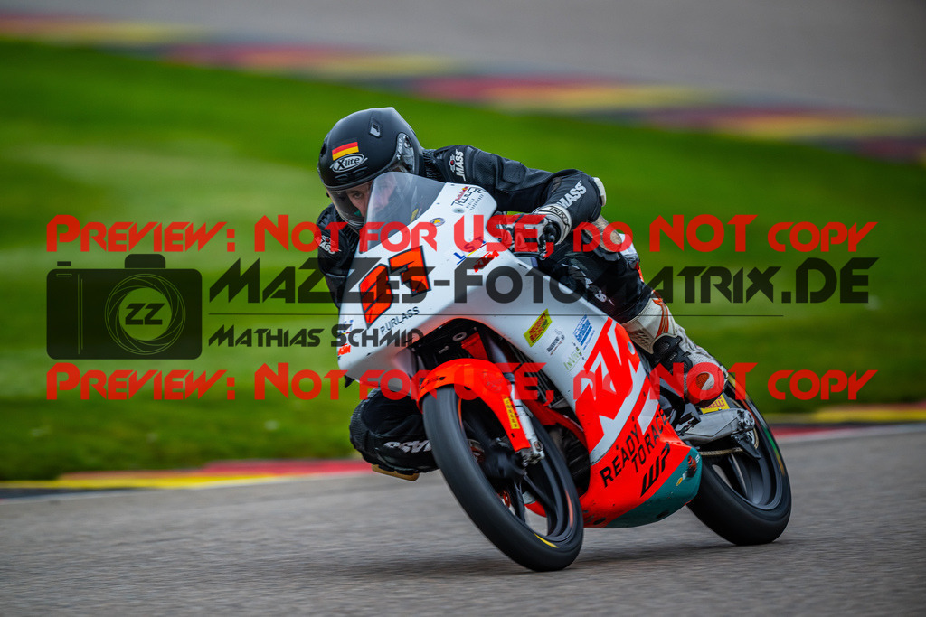 MaZZes_FotoMatrix_240503_6007705_1399 | KTM