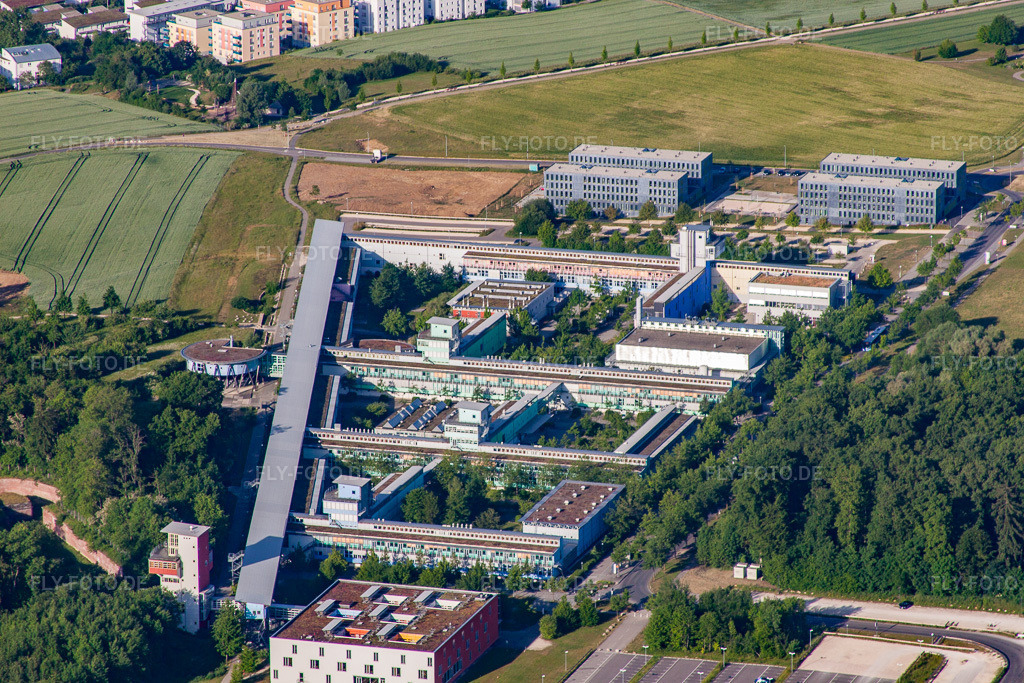 Luftbild: Campus- Universität Ulm mit Institut für Elektronische Bauelemente und Schaltungen im Ortsteil Eselsberg in Ulm im Bundesland Baden-Württemberg in Deutschland. Foto: IMG_67258.jpg vom 08.06.2014 durch Werner Riehm/FLY-FOTO.de