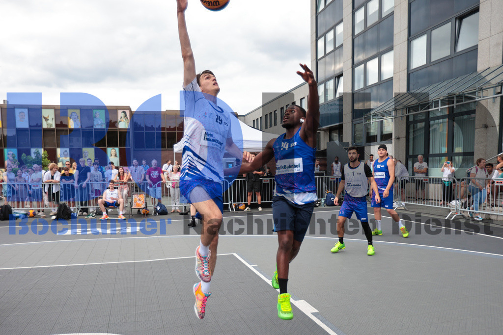 SES_BOCEXT20250626-11 | bond - Realisiert mit Pictrs.com