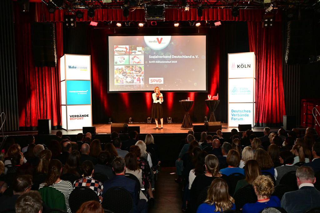 0327Media_V_Award_2025_Foto_Stefan_Wernz | Fotograf Köln - Realisiert mit Pictrs.com