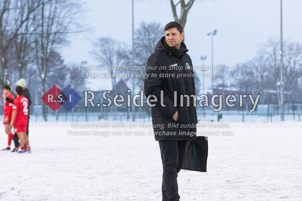 RS-1-023787 | Bastian Reinhardt (Lübeck, Co-Trainer)