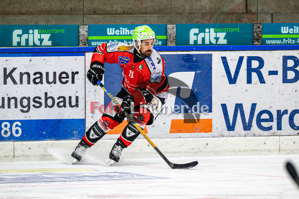 TSV Peißenberg Miners vs ESC Kempten SHARKS | Eishockey Bayernliga Vorbereitung 2024/2025, TSV Peißenberg Miners vs ESC Kempten SHARKS, 20241004,Florian SIMON (Miners 11) in Aktion,2024-10-04 in Peißenberg (Eisstadion)Florian SIMON (Miners 11)Copyright: WolfgangxLindner