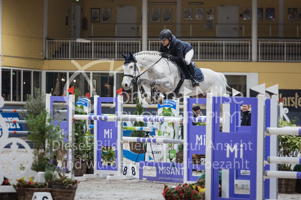 230211_Warstein_M2-Spr-202 | Deine schönsten Turniermomente als professionelle Fotos! Entdecke hochwertige Pferdesport-Fotografie im Online-Shop. Jetzt Fotos finden & bestellen!