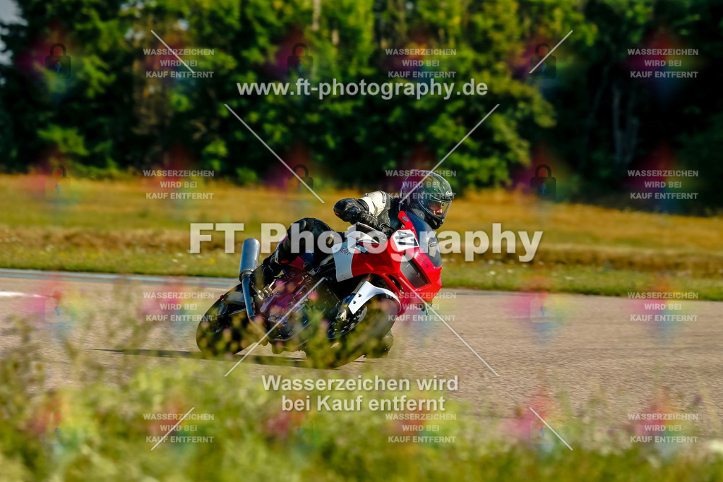 Chambley Juli-0293 | Hier findet Ihr Bilder von Touristenfahrten auf der Nürburgring Nordschleife oder von anderen Veranstaltungen die ich besucht habe. Viel Spass beim Durch Schauen 