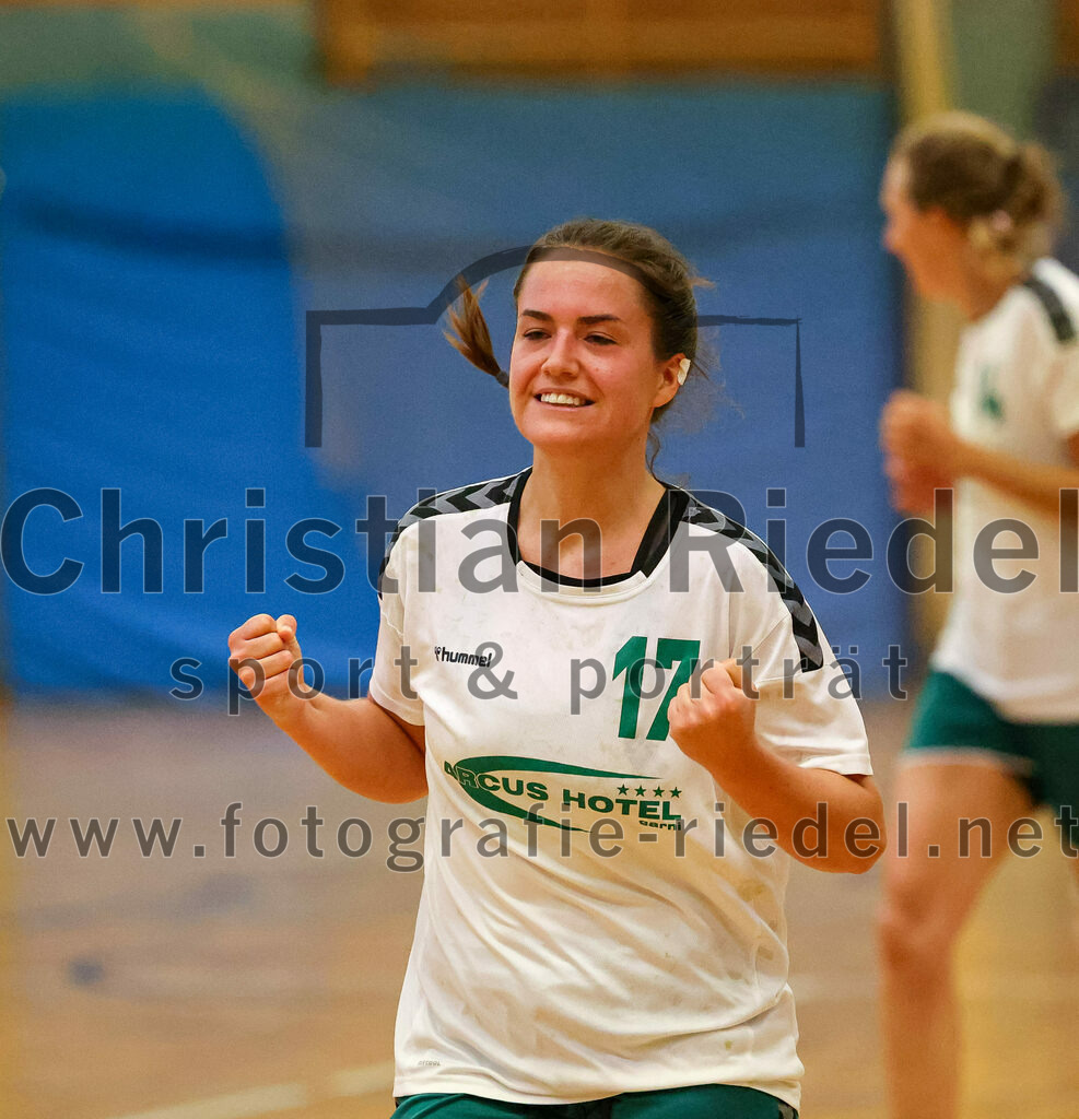 2023-09-16_127_TSV_Vaterstetten_gegen_SV_Muenchen_Laim | Baldham, Deutschland, 16.09.2023:
Handball, Bayernliga Frauen Staffel Süd 2023 / 2024, 1. Spieltag, TSV Vaterstetten gegen SV München Laim, Endergebnis: 23:34

Verena Taenzler (TSV Vaterstetten, #17)

Foto: Christian Riedel / fotografie-riedel.net