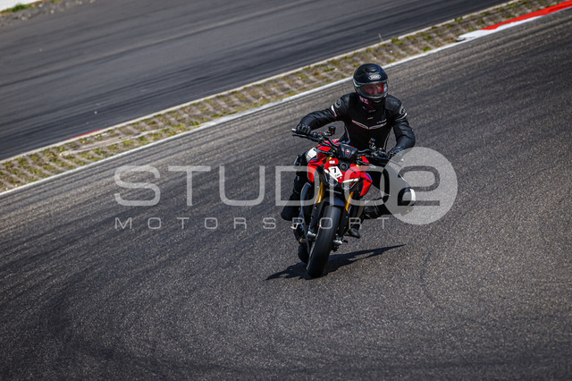 0007-250723NR-003_7 | Deine Full-Service-Agentur für ✔️Videoproduktionen und ✔️Motorsportfotografie Jetzt Angebot anfragen!