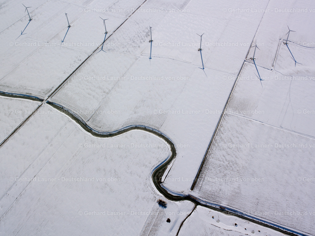 26B0048 | Windpark bei Neufelder koog - Winter