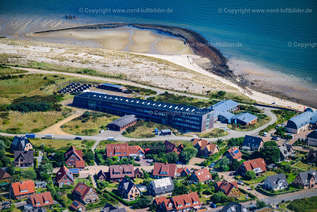 Sylt_List_Wattenstation_Sylt_ELS_3623130825 | LIST (SYLT) 13.08.2025 Forschungs- Gebäude und Bürokomplex " AWI Wattenmeerstation " in List (Sylt) auf der Insel Sylt im Bundesland Schleswig-Holstein, Deutschland. // Research building and office complex " AWI Wattenmeerstation " in List (Sylt) at the island Sylt in the state Schleswig-Holstein, Germany. Foto: Martin Elsen