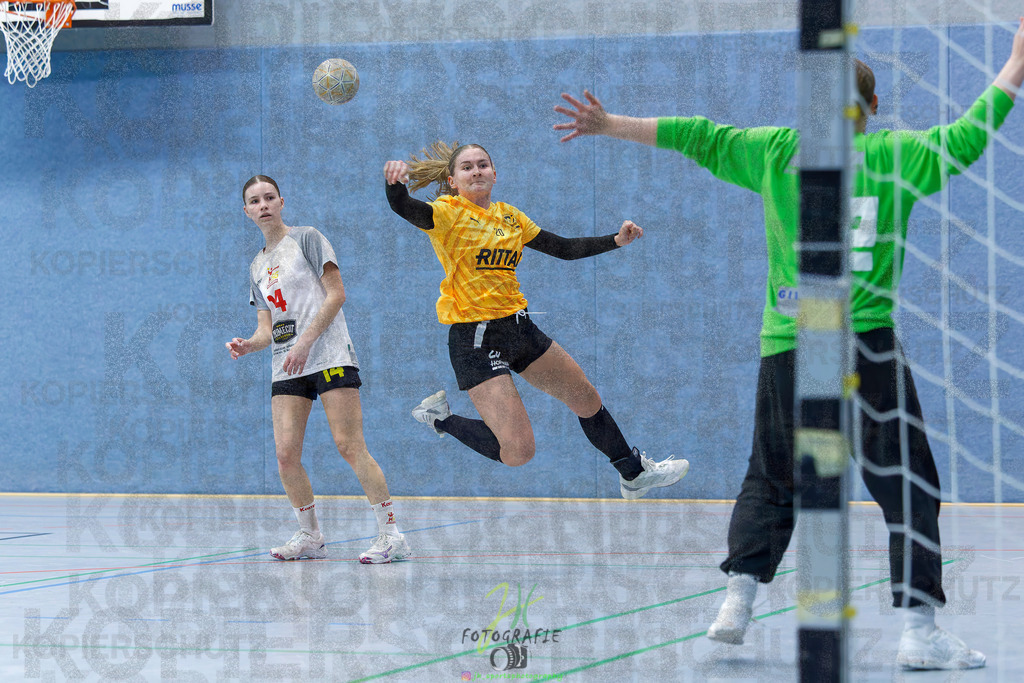 Frauen Oberliga Mitte (HHV); HSG Eibelshausen/Ewersbach - HSG Wettenberg II | Frauen Oberliga Mitte (HHV); HSG Eibelshausen/Ewersbach - HSG Wettenberg II am 13.12.2025 in Steinbrücken (Sporthalle am Hammerweiher)Photo © 2025 - Jörg Heinrich - Realisiert mit Pictrs.com