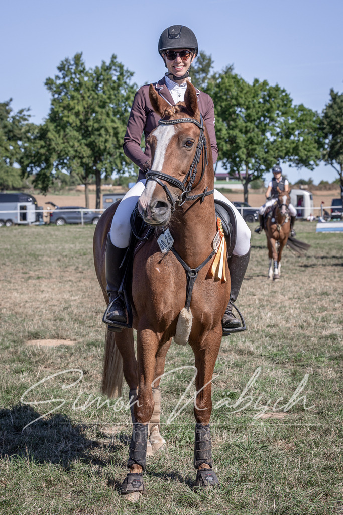 20260906-_3LI2641 | Tierfotografie Pferde, Hunde, Katzen, Haustiere.
Turnierfotografie Reitturniere, Reiten, Springreiten, Dressur in Hanau, dem Main-Kinzig-Kreis und dem Rhein-Main- Gebiet um Frankfurt