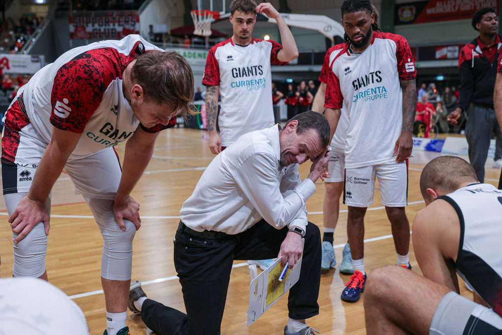 Pro A BAYER GIANTS vs BG Göttingen-92 | Fotos von Basketballspielen aus dem Raum NRW fotografiert von Gero Mueller-Laschet und Daniel Schaefer - Realisiert mit Pictrs.com