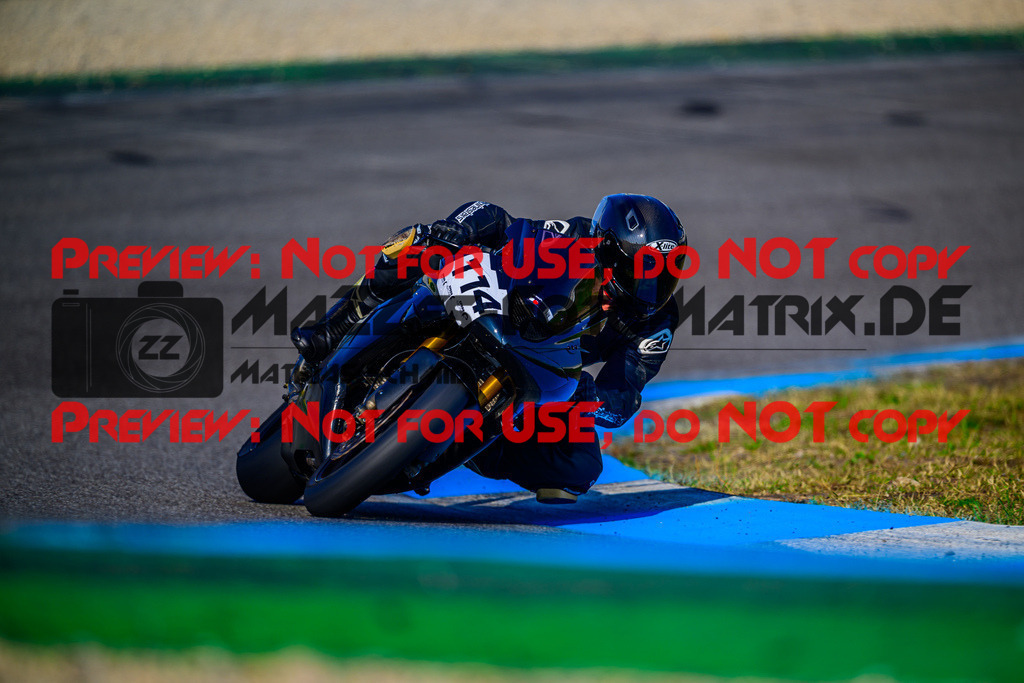 MaZZes_Fotomatrix_20250929_6007705_2367 | WEISS