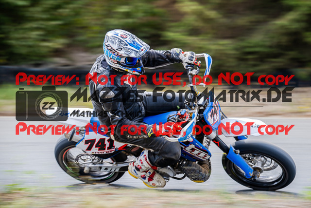 MaZZes_FotoMatrix_220814_7804 | UE40