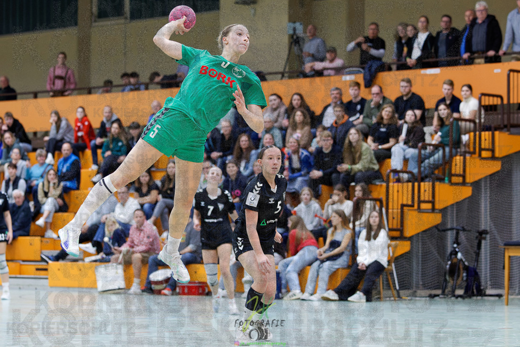 2024-10-19_373 | Jugendbundesliga B-Jugend weiblich; HSG Kleenheim/Langgöns - Longericher SC am 19.10.2024 in Oberkleen (Weidig-Halle) - Realisiert mit Pictrs.com
