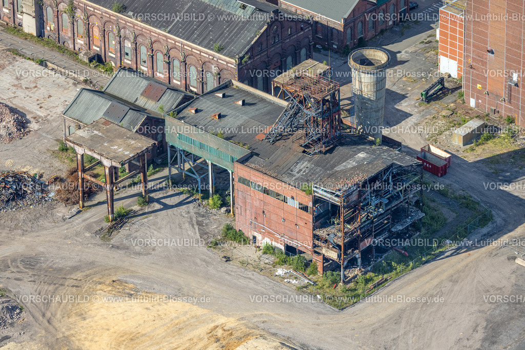 Hamm250500914 | Luftbild, Abrissarbeiten neben dem Hammerkopfturm am Bergwerk Ost Heinrich Robert, Stadtbezirk Pelkum, Hamm, Ruhrgebiet, Nordrhein-Westfalen, Deutschland