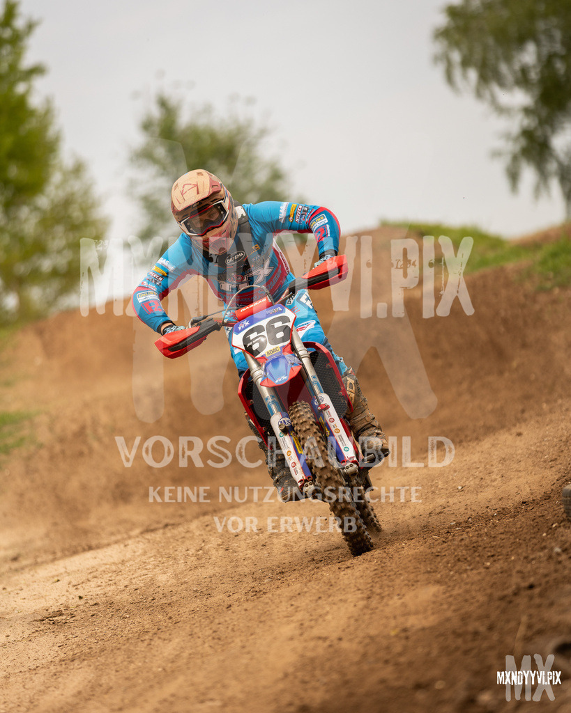 866A5830 | mxndyyvipix