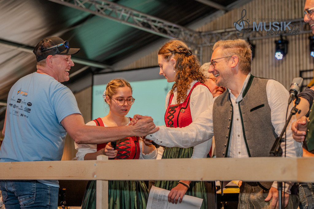 DSC_6121 | "Fussifoto.com – Ihr Ansprechpartner für hochwertige Fotografie! Entdecken Sie kreative Bilder und professionelle Dienstleistungen. Kontaktieren Sie uns für Ihre Projekte!"