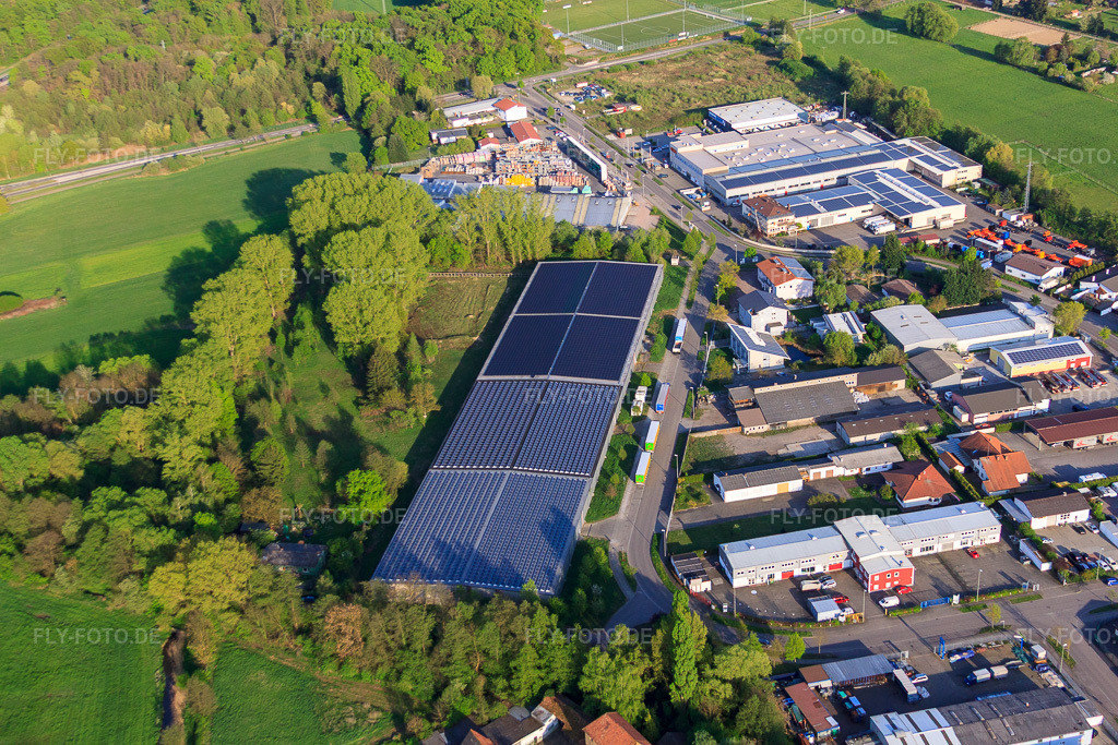 Luftbild: Lagerhallen am Barthelsmühlring im Ortsteil Minderslachen in Kandel im Bundesland Rheinland-Pfalz in Deutschland. Foto: IMG_64276.jpg vom 11.04.2014 durch Werner Riehm/FLY-FOTO.de