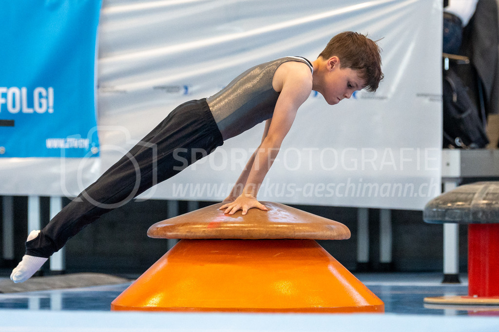 104. Zürcher Kunstturnertage Neftenbach - 15. May 2022 | 104. Zürcher Kunstturnertage Neftenbach
Turnhalle Ebni, Neftenbach
Programm 1 (P1)
Bild: Sportfotografie Markus Aeschimann | www.markus-aeschimann.ch - Realisiert mit Pictrs.com