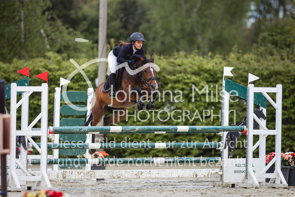240426_Olfen-Vinnum_PonyTrophy-232 | Deine schönsten Turniermomente als professionelle Fotos! Entdecke hochwertige Pferdesport-Fotografie im Online-Shop. Jetzt Fotos finden & bestellen!