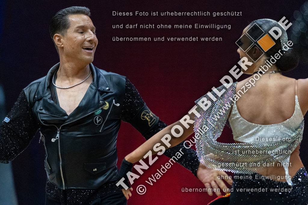 20240113-13471 | Hier finden Sie Tanz Bilder vom Latein und Standard Formationen tanzen. Sportbilder vom Tanzsport. Schöne Fotos und von Weltmeisterschaft, Europameisterschaft, Bundesliga, Regionalliga, Oberliga und Landesliga sowie von GOC Stuttgart, DanceComp, WM Bremen