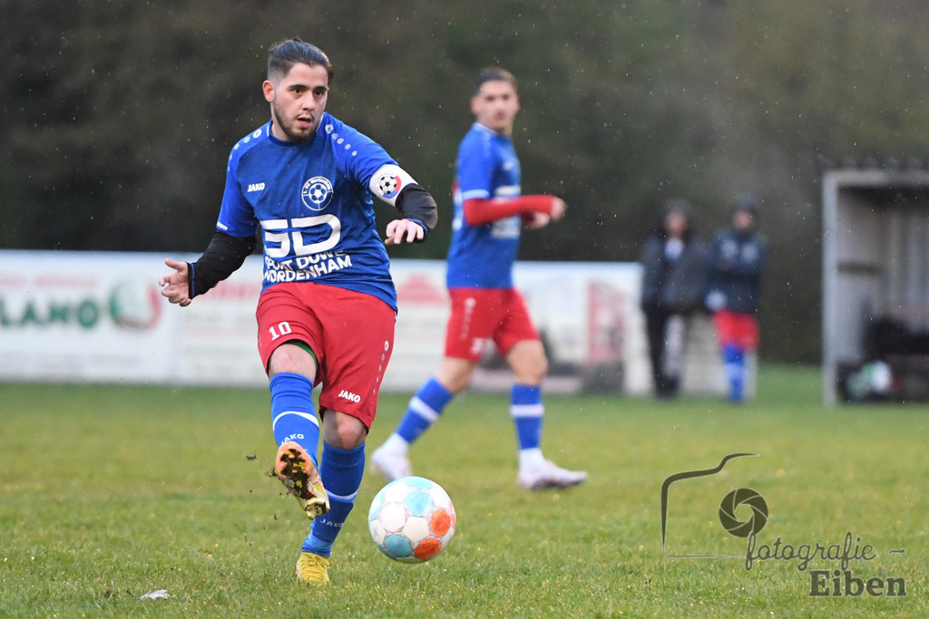 TuS Ofen-1.FC Nordenham | Herren Kreispokal; TuS Ofen (orange)-1.FC Nordenham (blau) am 12.04.2023; in Ofen (), Photo: Philip Eiben 2023 - Realisiert mit Pictrs.com