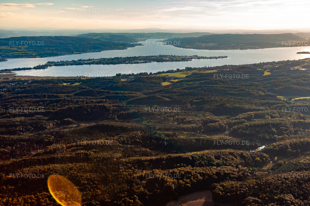 Luftbild: Insel Reichenau im Ortsteil Mittelzell in Reichenau im Bundesland Baden-Württemberg in Deutschland. Foto: IMG_71689.jpg vom 30.08.2014 durch Werner Riehm/FLY-FOTO.de