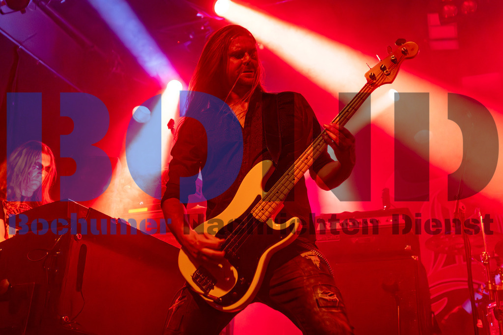 SES_NURDIO20250102-34 | bond - Realisiert mit Pictrs.com