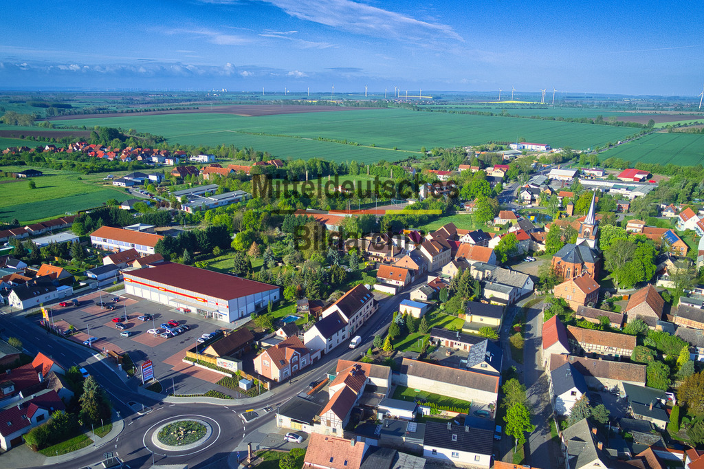 Irxleben_Kreisverkehr_Kirche_Norma_0019 | Luftbild Irxleben - Realisiert mit Pictrs.com