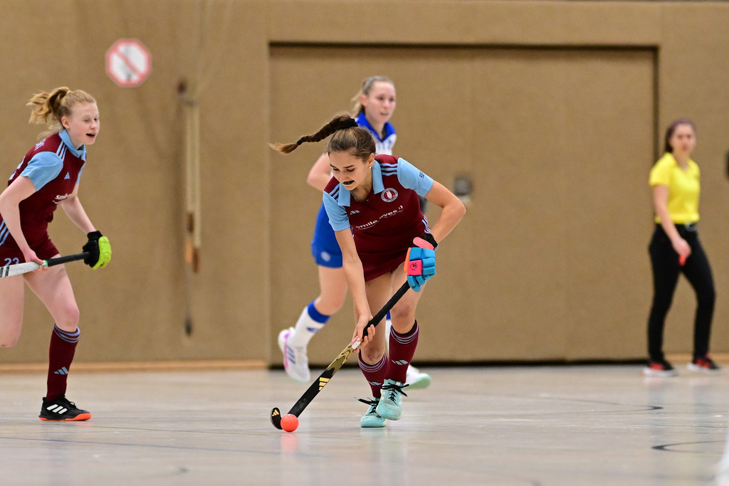 Hockey I Frauen I Halle 2024-2025 I 1. Bundesliga Nord I 7. Spieltag I Großflottbeker THGC - UHC Hamburg I 034219 | Der Sportfotograf. - Realisiert mit Pictrs.com