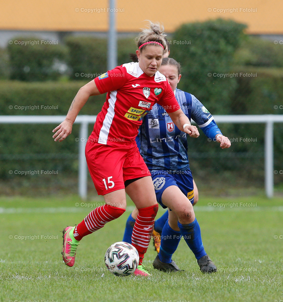 A_LUI_180922_28 | SPORT,FUSSBALL,PLANET PURE FRAUEN BUNDESLIGA SPG UNION KLEINMUENCHEN/BLAU WEISS LINZ—SKV DER POOLBAUER ALTENMARKT 18.09.2022 IM BILD: KATHARINA REIKERSDORFER (KLEINMUENCHEN ) UND IRIS STEKOVICS  (ALTENMARKT) FOTO:FOTOLUI