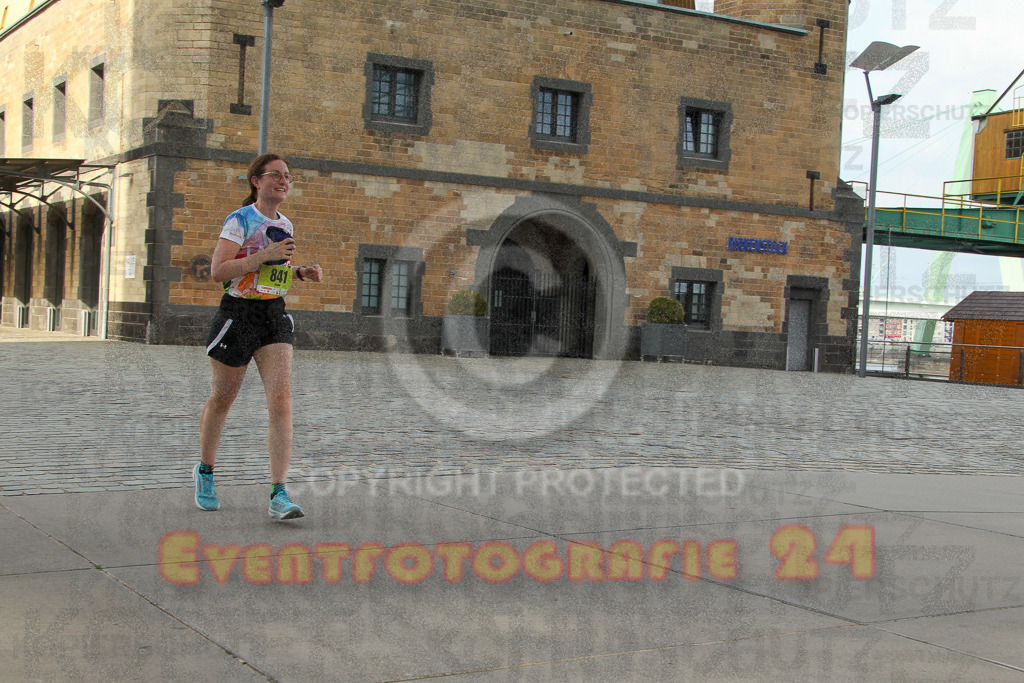 250920_1533_EV4_9128 | Sportfotografie im Rhein-Sieg Kreis, Köln, Bonn, NRW, Rheinland Pfalz, Hessen, etc. Unser Tätigkeitsfeld umfasst den Laufsport vom Volkslauf über den Marathon, Duathlon, Triathon bis zum Ultralauf wie Kölnpfad Ultra oder Schindertrail.