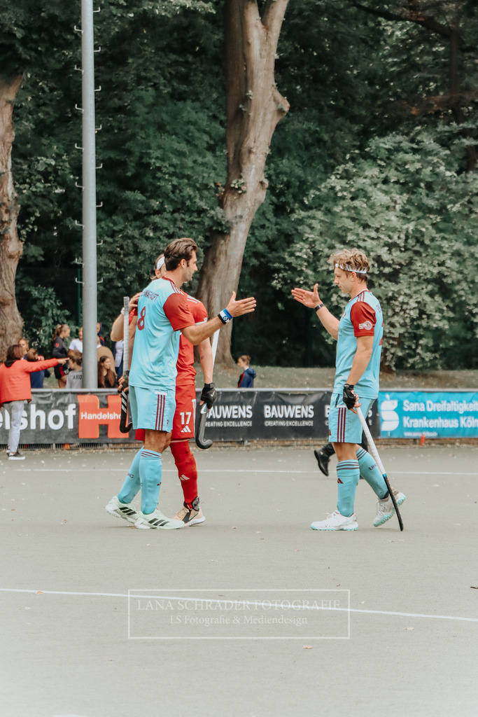 Herren_Bundesliga_02_F_RWK-UHC_21.09.25_Köln (418 von 471) | lanaschraderfotografie - Realisiert mit Pictrs.com