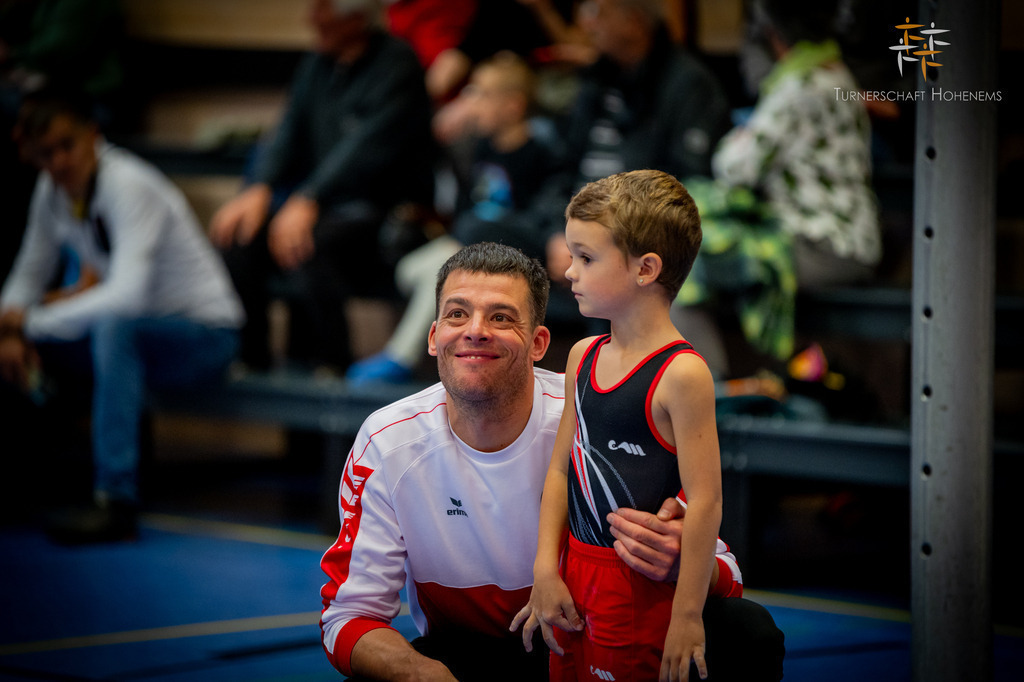 Promo-499 | "Fussifoto.com – Ihr Ansprechpartner für hochwertige Fotografie! Entdecken Sie kreative Bilder und professionelle Dienstleistungen. Kontaktieren Sie uns für Ihre Projekte!"