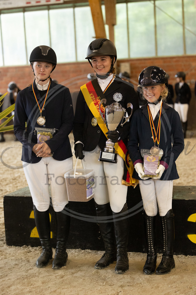 994A2783 | sabrinanicolaifotografie - Realisiert mit Pictrs.com