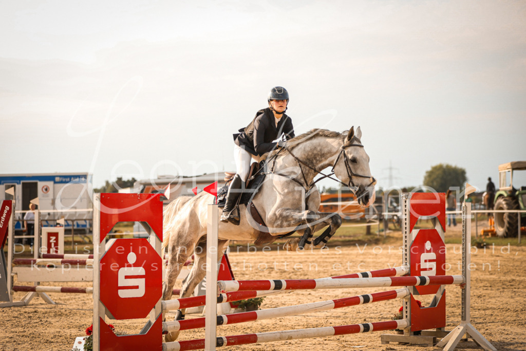 08.FrSpE00130 | Leoni Ertmer Photography - Realisiert mit Pictrs.com