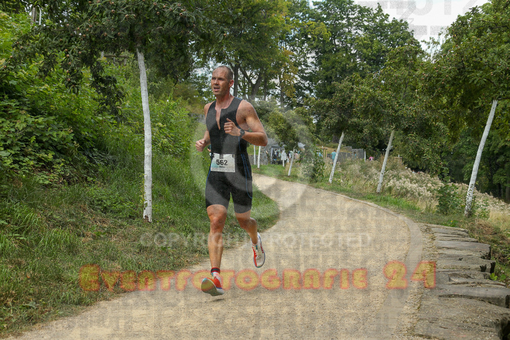 250824_1419_EX1_5770 | Sportfotografie im Rhein-Sieg Kreis, Köln, Bonn, NRW, Rheinland Pfalz, Hessen, etc. Unser Tätigkeitsfeld umfasst den Laufsport vom Volkslauf über den Marathon, Duathlon, Triathon bis zum Ultralauf wie Kölnpfad Ultra oder Schindertrail.
