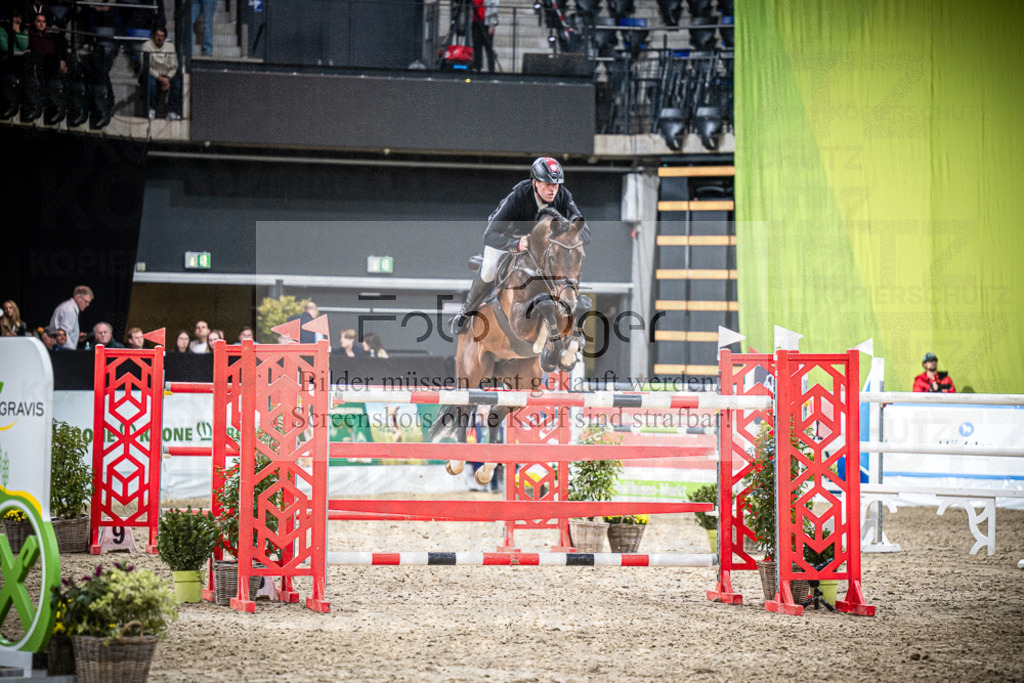 DOS_3571 | Entdecke hochwertige Reitturnierfotos von Foto Oger. Professionell, emotional und authentisch – jetzt Lieblingsmomente im Shop bestellen.Deutschlandweite Turnierfotografie. - Realisiert mit Pictrs.com