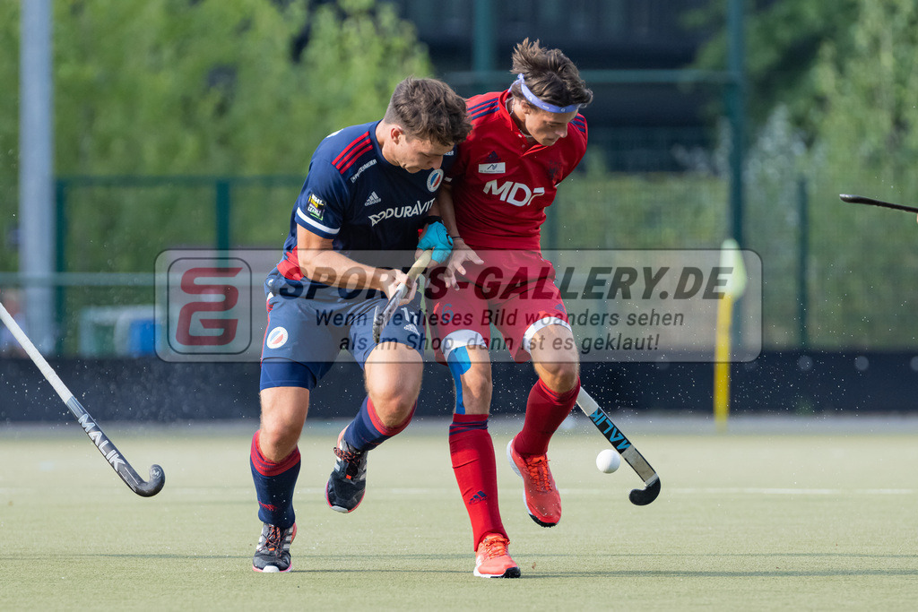 HK_20220903_109799 | 1. Bundesliga Herren Düsseldorfer HC - Mannheimer HC am 3.9.2022 DHC Düsseldorf, Düsseldorf , Jossip Anzeneder ( Mannheimer HC #11 ) , Hartkopf Lasse ( Düsseldorfer HC #6 )