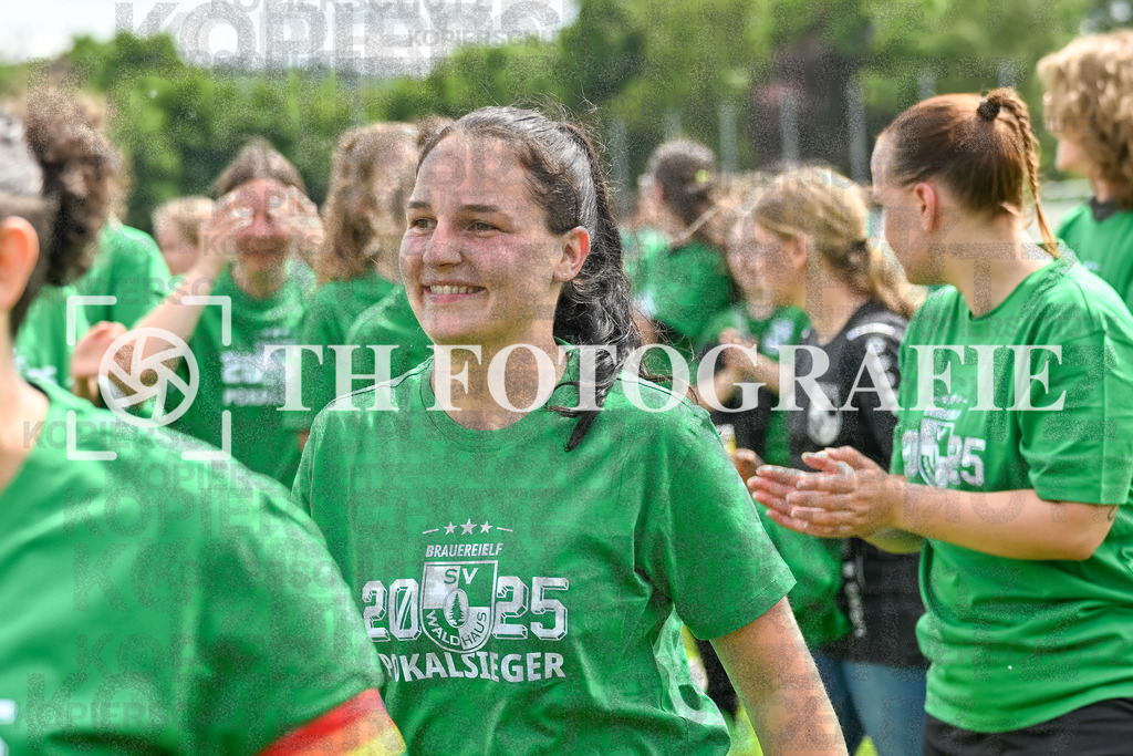GER, FC Hauingen - SV Waldhaus, Frauen-Fussball, Rothaus Bezirkpokal, Finale, Saison 2024/2025, 29.05.2025 | GER, FC Hauingen - SV Waldhaus, Frauen-Fussball, Rothaus Bezirkpokal, Finale, Saison 2024/2025, 29.05.2025Foto: TH Fotografie/Thomas Hess