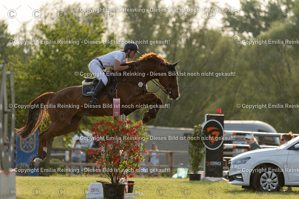 CL5A1381 | Emilia Reinking Fotografie - Realisiert mit Pictrs.com