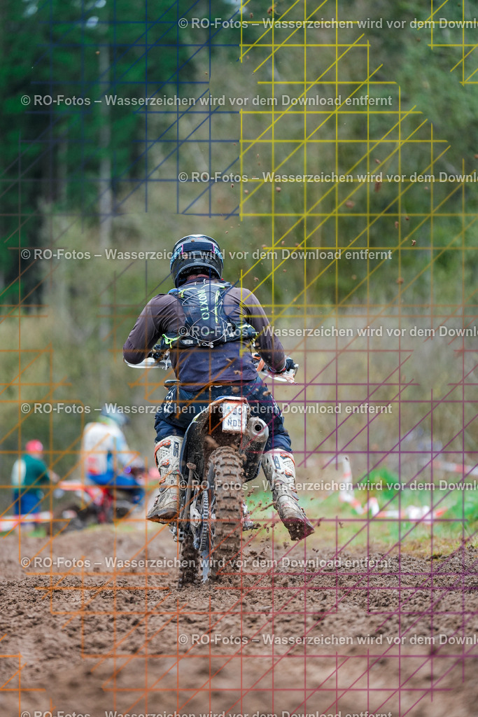 4 Lauf Mernes-407 | Sportfotografie von RO-Fotos: Motorsport, Motocross, Enduro, Laufveranstaltungen und Triathlon. Professionelle Fotos von Sportlern und Events. - Realisiert mit Pictrs.com