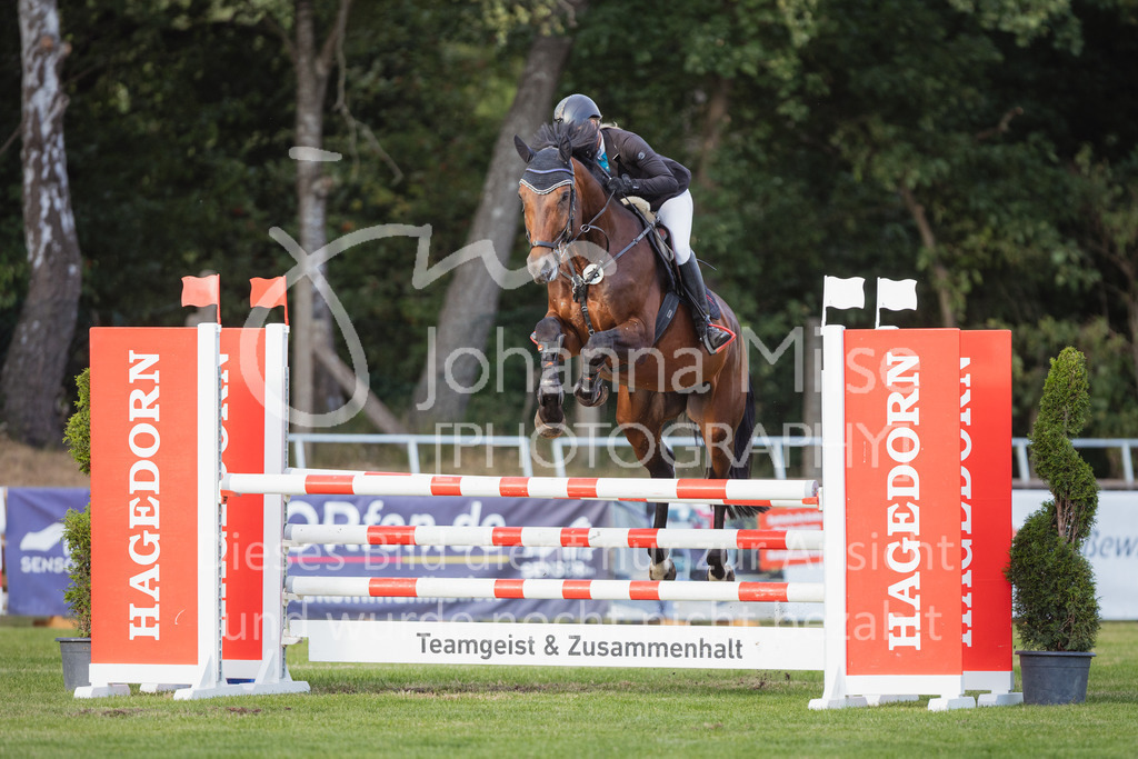 220714_LC_A2-Spr-923 | Deine schönsten Turniermomente als professionelle Fotos! Entdecke hochwertige Pferdesport-Fotografie im Online-Shop. Jetzt Fotos finden & bestellen!