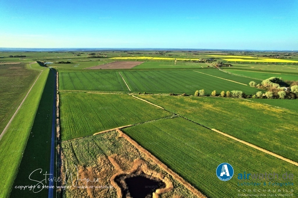 Luftbilder Tümlauer Koog  | Für weitere Informationen und Buchungen können Sie die offizielle Website der Gemeinde besuchen: www.tuemlauer-koog.de