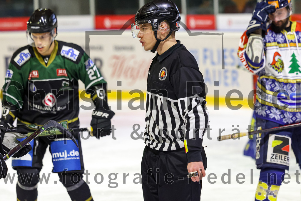2022-12-09_104_TSV_Erding_gegen_EHC_Waldkraiburg | Erding, Deutschland, 09.12.2022:
Eishockey, Bayernliga 2022 / 2023, 19. Spieltag, TSV Erding gegen EHC Waldkraiburg, Endergebnis: 9:2

Foto: Christian Riedel / fotografie-riedel.net