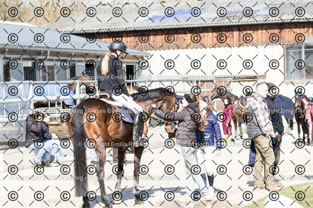 CL5A8120 | Emilia Reinking Fotografie - Realisiert mit Pictrs.com