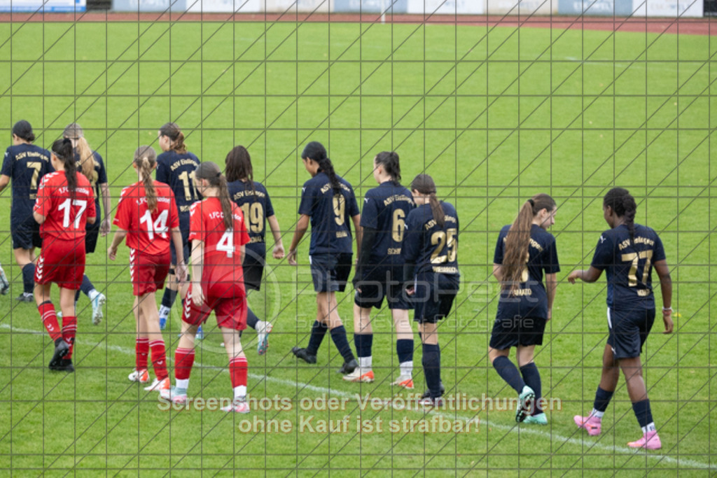 20251004_155656_0025 | #,1.FC Donzdorf (rot) vs. ASV Spartania Eislingen (blau), Fussball, B-Juniorinnen-Verbandsstaffel Nord, wfv, 03. Spieltag, Saison 2025/2026, Rasenplatz, Lautertal Stadion, Süßener Straße 16, 73072 Donzdorf, 04.10.2025 - 16:00 Uhr,Foto: PhotoPeet-Sportfotografie/Peter Harich