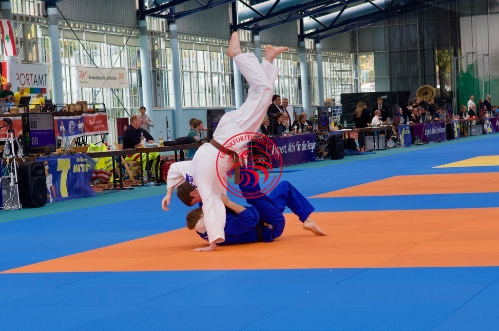 RAS_7824 | Fotos vom Adler Cup - Pictures from Adler Cup

Hier findet Ihr alle Eindrücke und großen Momente der Adler Cup Wochenenden. Here you will find all impressions and great moments of the Adler Cup weekends. - Realisiert mit Pictrs.com