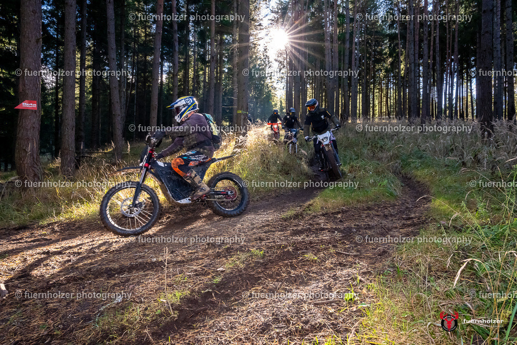 fuernholzer_251026-C1-118 | Fotografische Impressionen von der Red Stag Enduro Extreme by fuernholzer-photography.com. Endurosport in Österreich fotografisch festgehalten von fuernholzer. Auftragsfotografie für Private, Gewerbefotos und Industriefotografie. Eventfotografie, Sportfotografie und Motorsportfotografie. Anbieter von Fotoworkshops, Fototraining, fotografischen Vorträgen und Fotoseminaren.