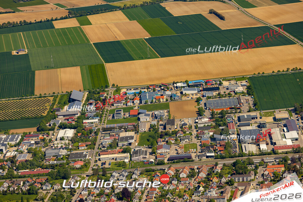 Das Luftbild zeigt :  Bobingen - Die Luftaufnahme wurde 2024 vom UL-Flugzeug aus erstellt ( keine Drohne ) - Hochauflösende Luftaufnahme - Für grossformatige Ausdrucke geeignet. Die Geschenkidee !Mit Lizenz und Bildrechte bestellbar